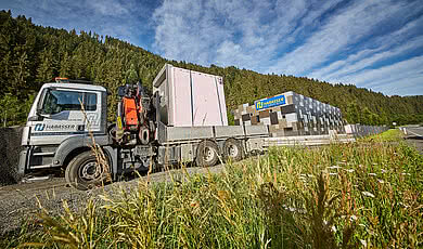Transport von einem Trinkwasserbehälter von Harasser Trinkwasserbehälterbau